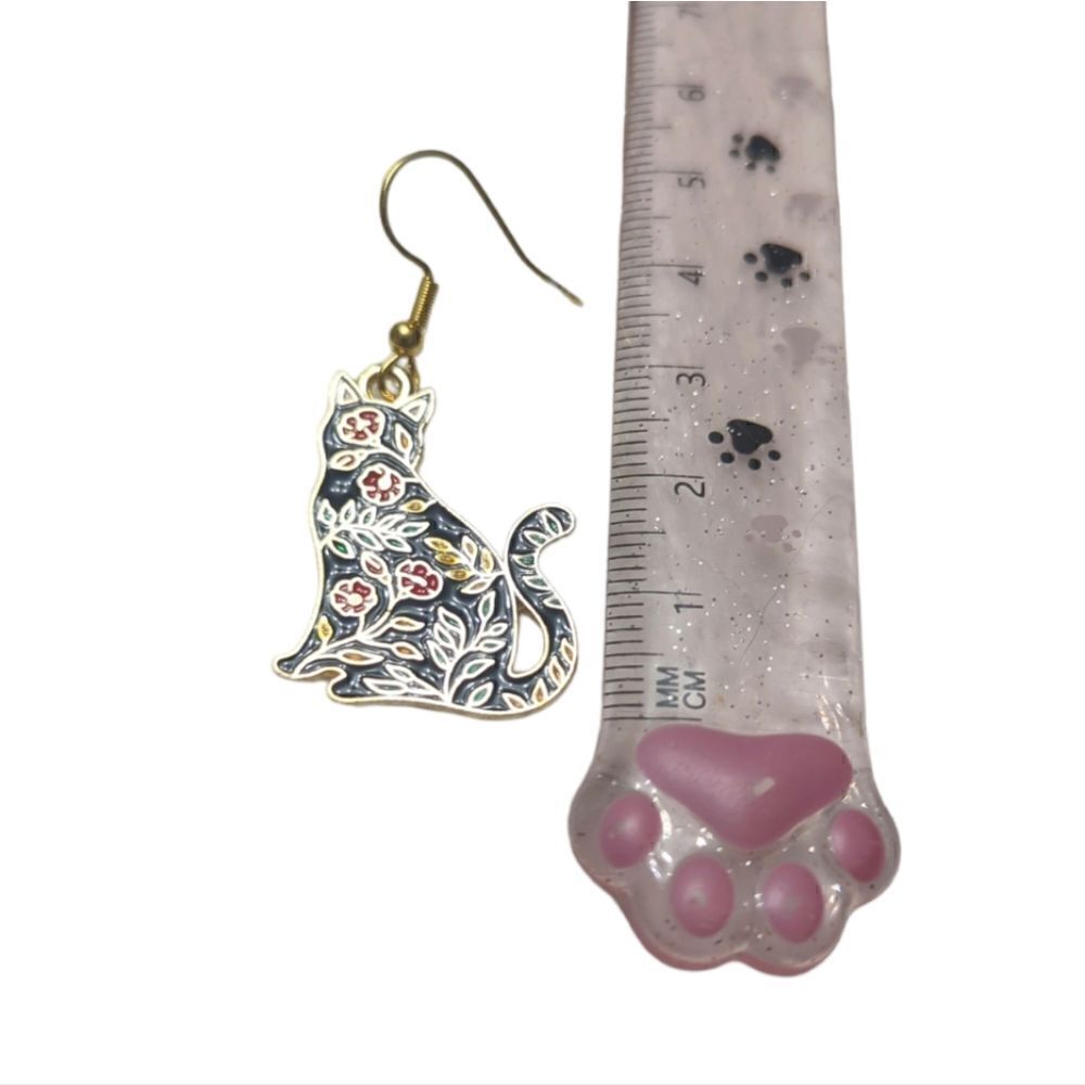 Cat Floral Design Earrings  - Picture 4 of 8